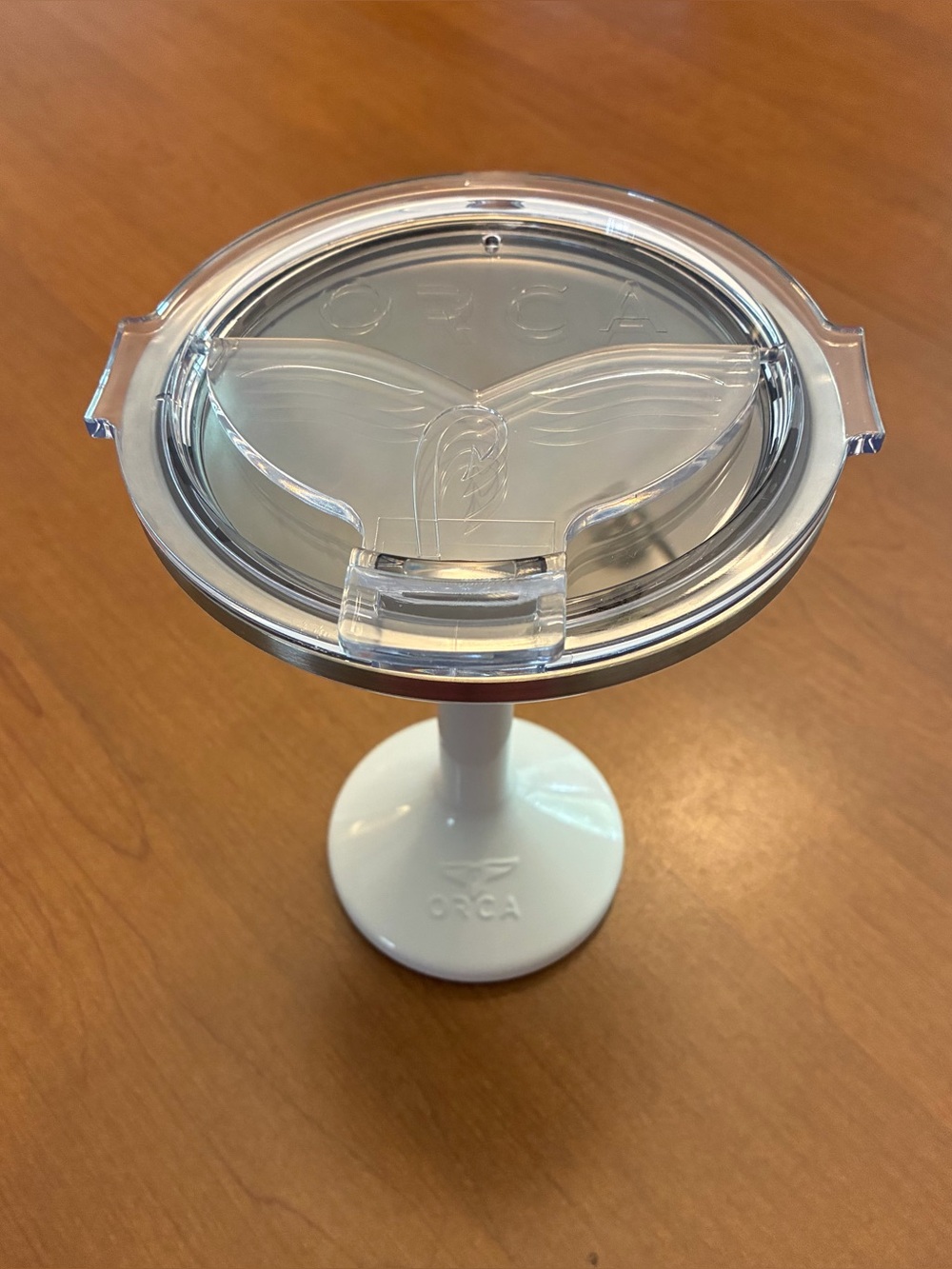 Orca White Stemmed Wine Tumbler with Clear Lid